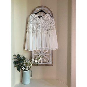 Karen Kane	bell sleeve blouse		lace silk blouse	li